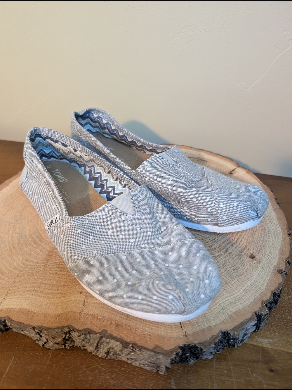 Toms Gray Polka Dot Canvas Slip-Ons Shoe Espadrilles Size 7.5